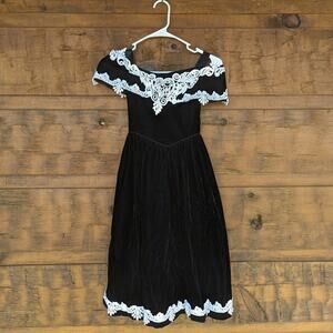 Vintage Storybook Heirloom Dress Girls Size XS/S Black Velvet Off Shoulder